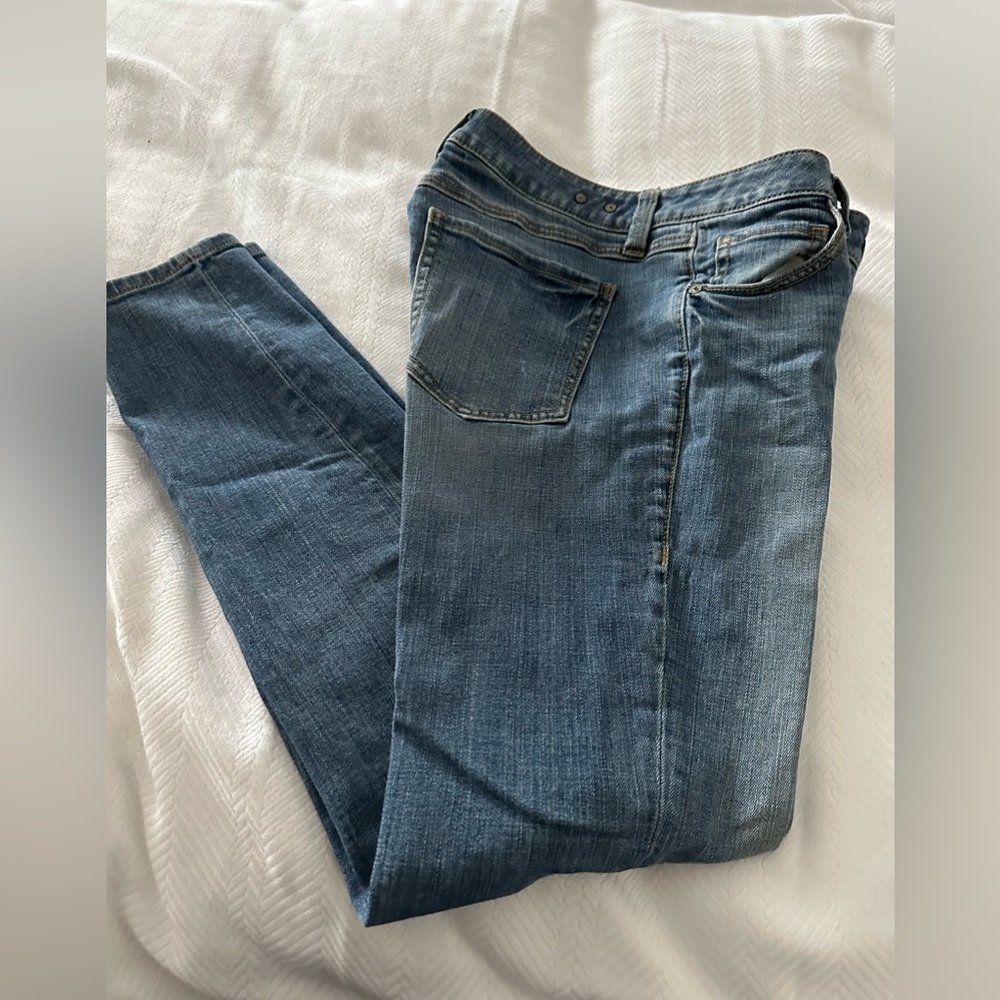 CAbi Skinny Jeans Size 6